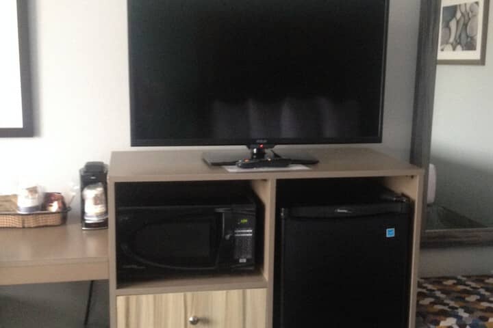 Room 8 of 41